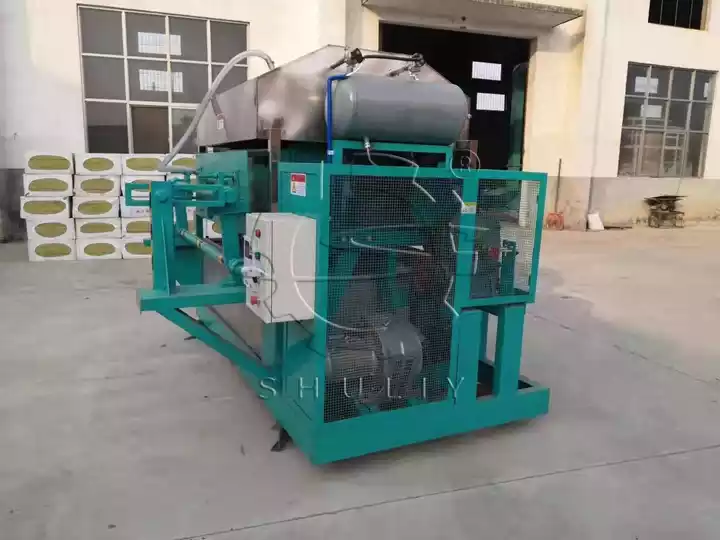 Recycled paper egg tray machine