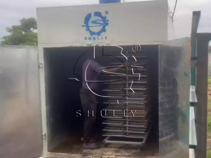 Paper egg tray dryer