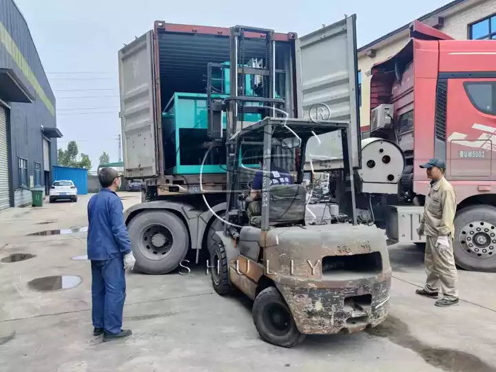 Customized Egg Tray Machine Delivery To Kazakhstan 2 Paper tray making machine loading site