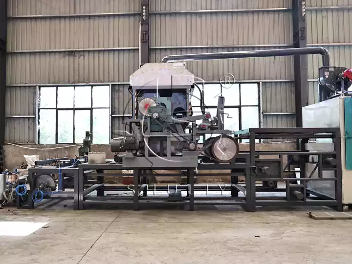 Pulp tray making machine