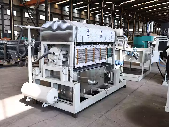 Recyclable egg tray making machine