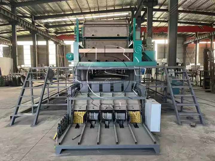 Ligne de production de plateaux à œufs