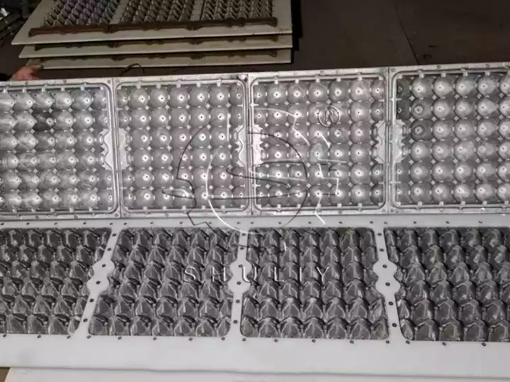 Semi‑aluminum semi‑plastic pulp mold