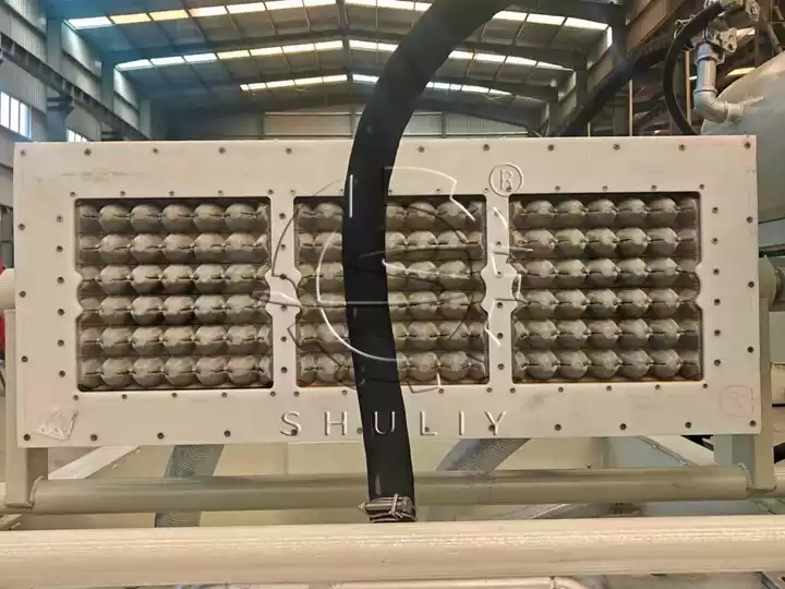 Paper egg tray mould