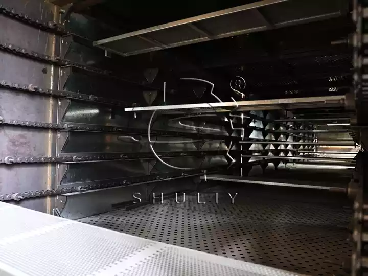 Internal details of the continuous dryer